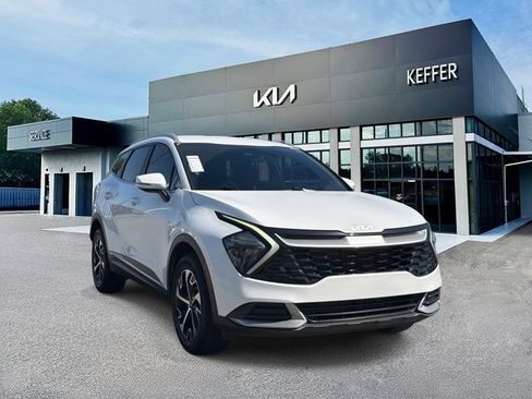 Certified 2023 Kia Sportage EX AWD/4WD image 2