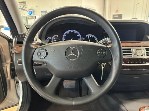 Used 2007 Mercedes-Benz S 550 image 17