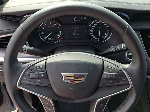 Used 2025 Cadillac XT5 Luxury w/ LPO, Floor Liner Package AWD/4WD image 17