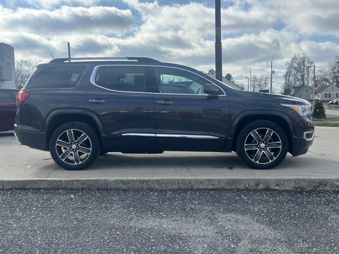 Used 2017 GMC Acadia Denali w/ Technology Package image 5