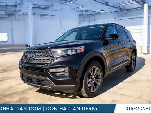 Used 2023 Ford Explorer XLT w/ Equipment Group 202A image 29