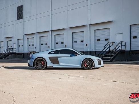 Used 2018 Audi R8 V10 w/ Premium Package image 83
