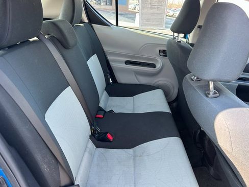 Used 2013 Toyota Prius C Three image 29