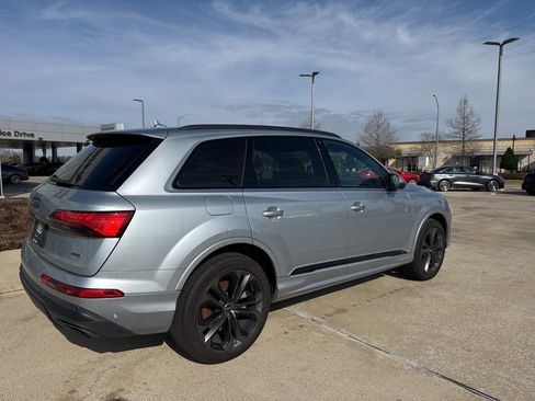 Used 2025 Audi Q7 3.0T Premium Plus w/ Premium Plus Package image 2