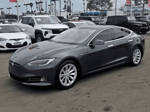 Used 2018 Tesla Model S 75D AWD/4WD image 2