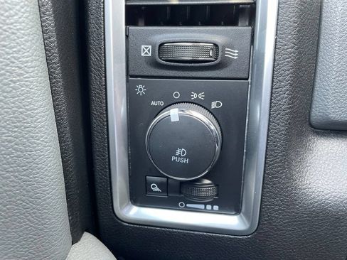 Used 2018 RAM 1500 Big Horn AWD/4WD image 13