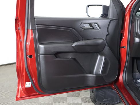 Used 2023 Chevrolet Colorado Trail Boss AWD/4WD image 21
