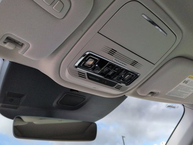 Used 2025 Lincoln Aviator Reserve w/ Equipment Group 201A AWD/4WD image 27