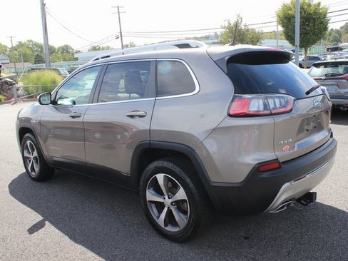Used 2021 Jeep Cherokee Limited image 25