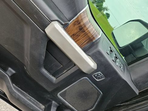 Used 2018 Ford F150 Lariat AWD/4WD image 11