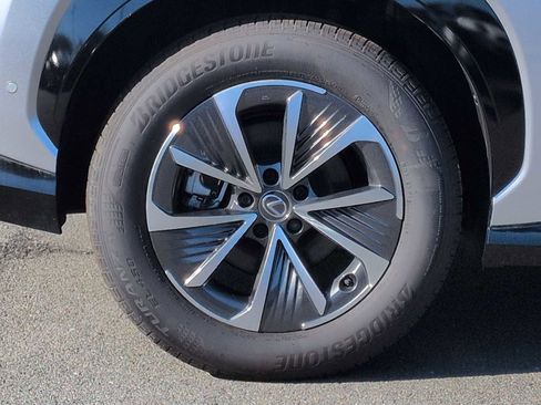 Used 2024 Lexus RZ 450e Premium w/ Technology Package image 14