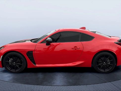Used 2024 Toyota GR86 Premium RWD image 2
