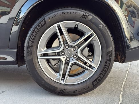 New 2025 Mercedes-Benz GLE 53 AMG AMG GLE 53 image 11