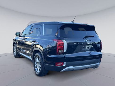 Used 2020 Hyundai Palisade SE image 2