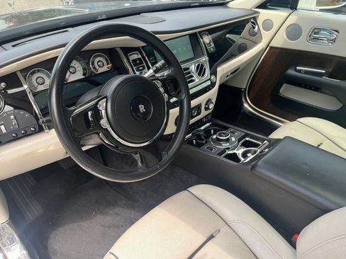 Used 2014 Rolls-Royce Wraith RWD image 11