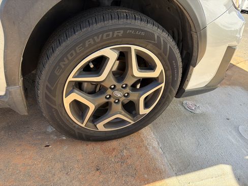 Used 2019 Subaru Crosstrek 2.0i Limited w/ Moonroof Package w/Navigation image 13