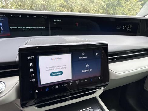 New 2026 Lincoln Nautilus Reserve AWD/4WD image 23
