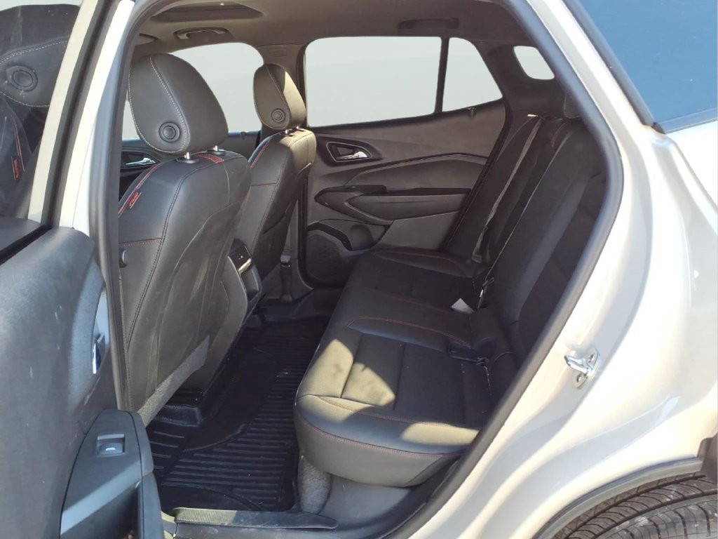 Used 2026 Chevrolet Trax RS w/ Sunroof Package FWD image 31