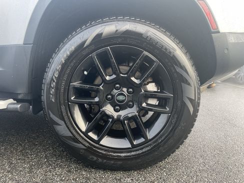 Used 2023 Land Rover Defender 110 S image 10