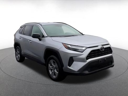 Used 2025 Toyota RAV4 LE image 3