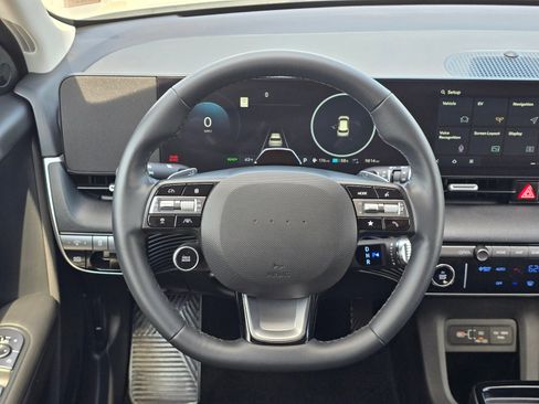 Certified 2025 Hyundai Ioniq 5 SE RWD image 14