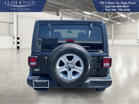 Used 2020 Jeep Wrangler Sport S image 7