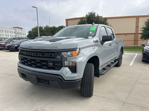 Used 2025 Chevrolet Silverado 1500 Custom Trail Boss w/ Turbomax Blackout Package AWD/4WD image 11