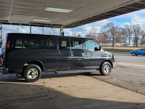 Used 2012 Chevrolet Express 3500 LT w/ LT Preferred Equipment Group image 6