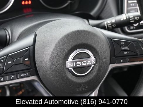 Used 2022 Nissan Kicks S FWD image 12