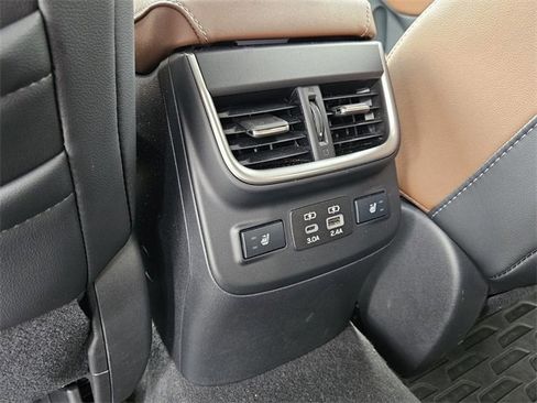 Used 2024 Subaru Outback Touring XT image 10