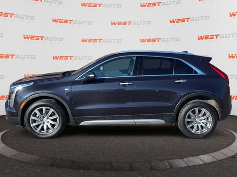 Used 2023 Cadillac XT4 Premium Luxury image 2