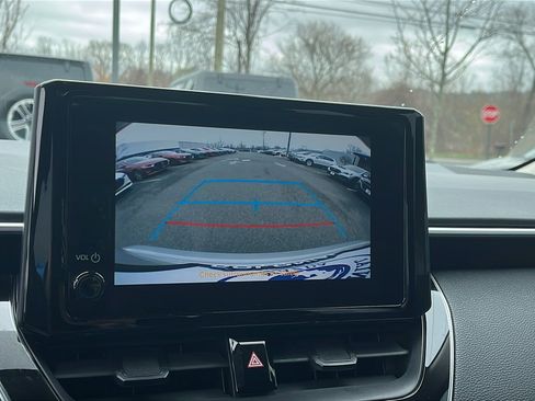 Used 2023 Toyota Corolla LE FWD image 16