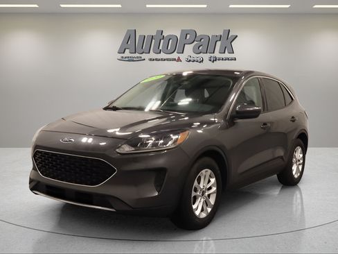 Used 2020 Ford Escape SE FWD image 5
