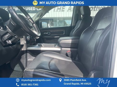 Used 2017 RAM 1500 Laramie image 9