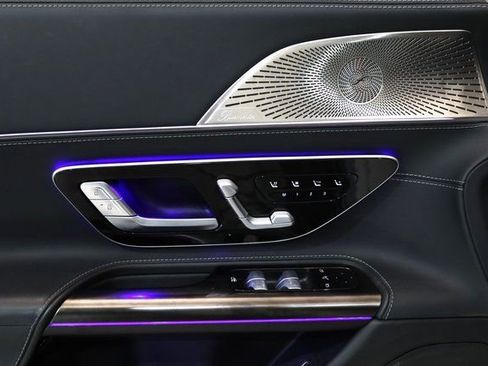 Used 2022 Mercedes-Benz SL 55 AMG SL 55 AMG w/ Driver Assistance Package image 4