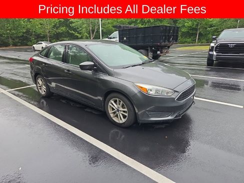 Used 2018 Ford Focus SE FWD image 10