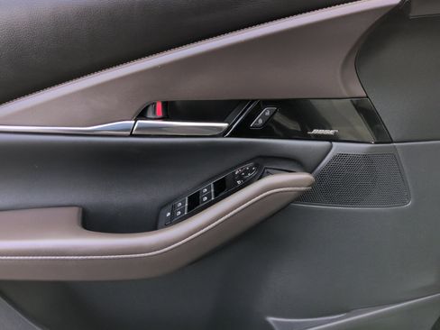 Certified 2025 MAZDA CX-30 AWD 2.5 S w/ Premium Package image 19