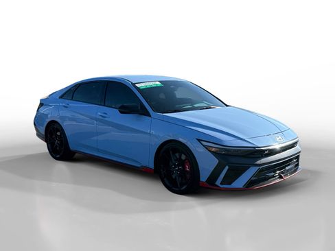 Used 2025 Hyundai Elantra N image 7