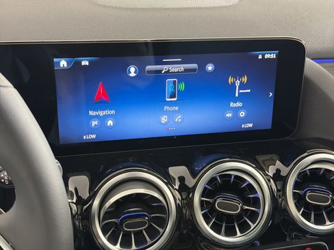 New 2026 Mercedes-Benz GLA 250 4MATIC image 23