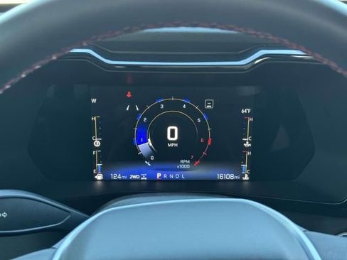 Used 2023 Chevrolet Colorado Z71 w/ Z71 Convenience Package 2 AWD/4WD image 14
