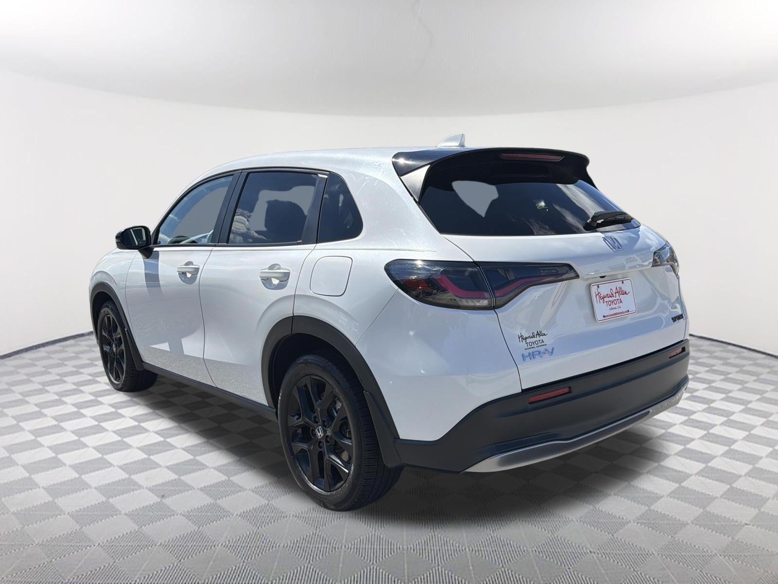 Used 2024 Honda HR-V Sport image 14