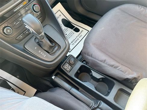 Used 2021 Ford Transit Connect XLT image 27