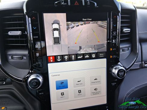 Used 2024 RAM 2500 Limited image 20