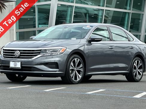 Certified 2022 Volkswagen Passat 2.0T SE image 9