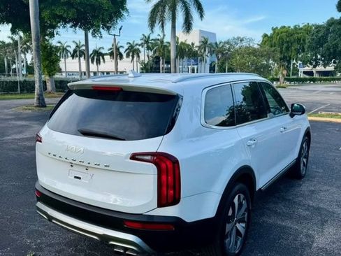 Used 2022 Kia Telluride S FWD image 4