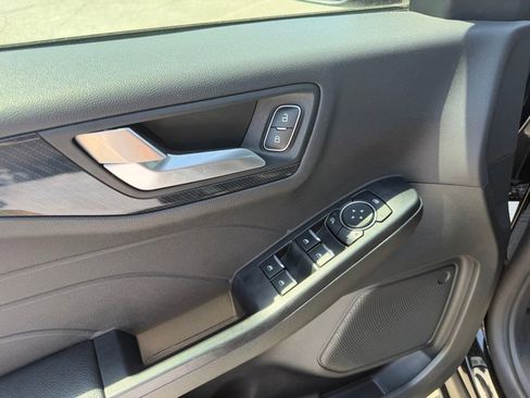 Used 2025 Ford Escape ST-Line FWD image 13