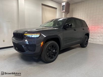 New 2025 Jeep Grand Cherokee 4WD