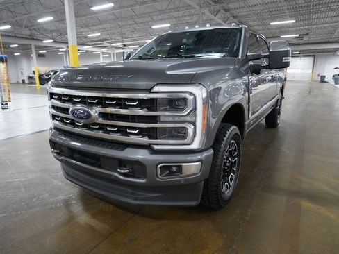 Used 2023 Ford F250 Platinum image 31