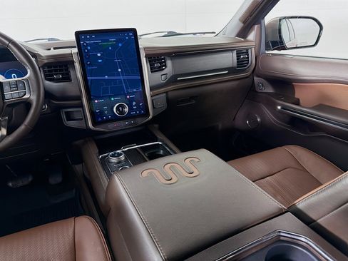 Used 2022 Ford Expedition King Ranch image 27