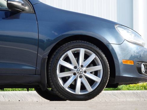 Used 2011 Volkswagen Golf TDI w/ Cold Weather Pkg FWD image 28